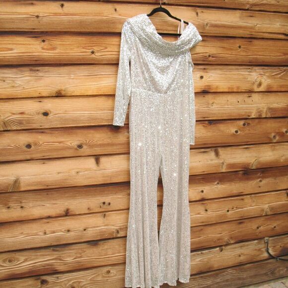 Mac Duggal 26596 SEQUINED DROP SHOULDER LONG SLEEVE JUMPSUIT Nude Gold 10 - Picture 6 of 14
